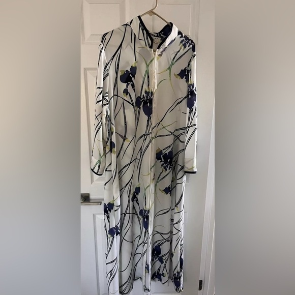 Vtg Natori Classics for Saks Caftan Full Zip Gown Robe Iris Floral Sz XS - Picture 3 of 16